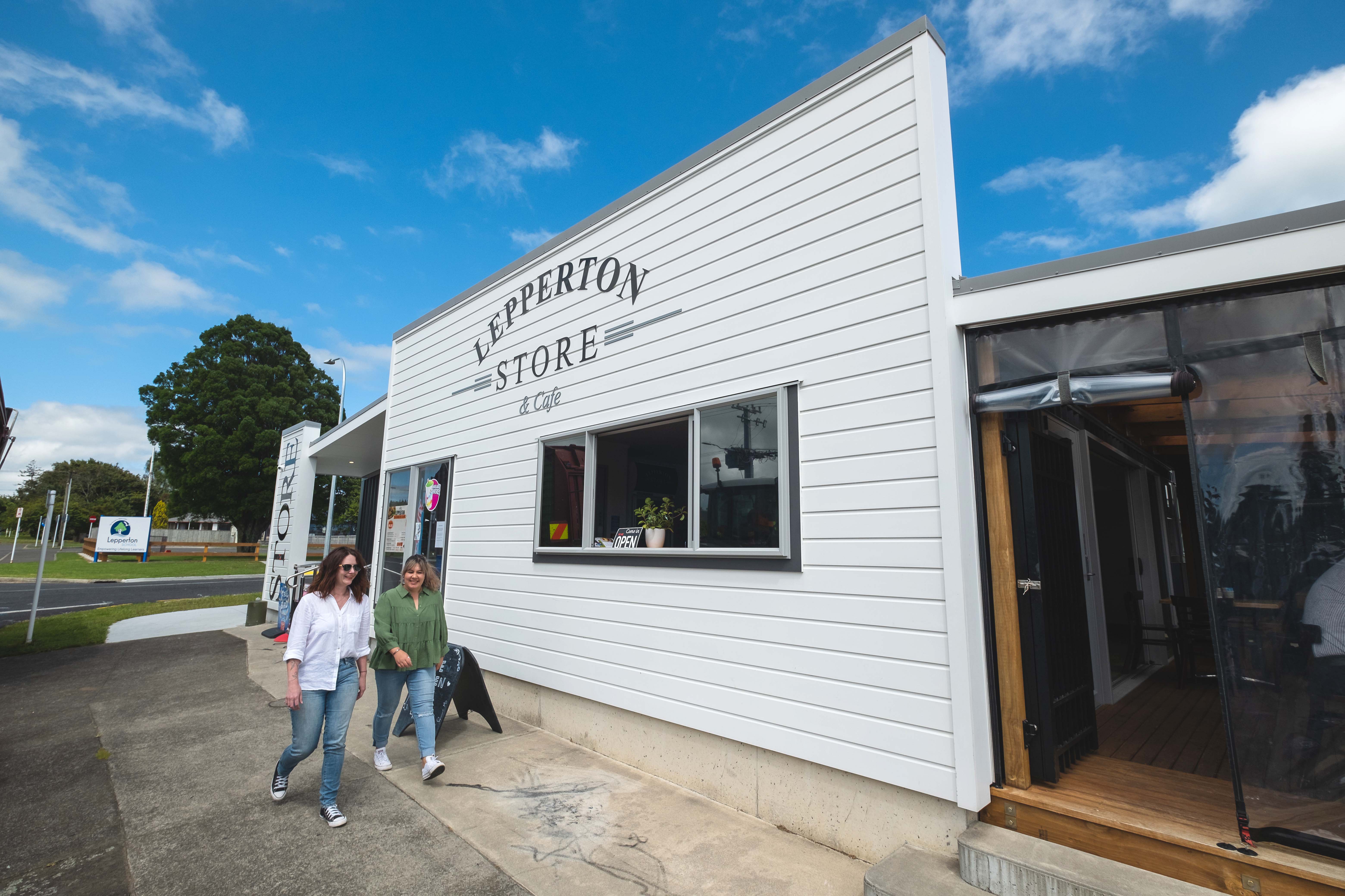 Lepperton Cafe & Store