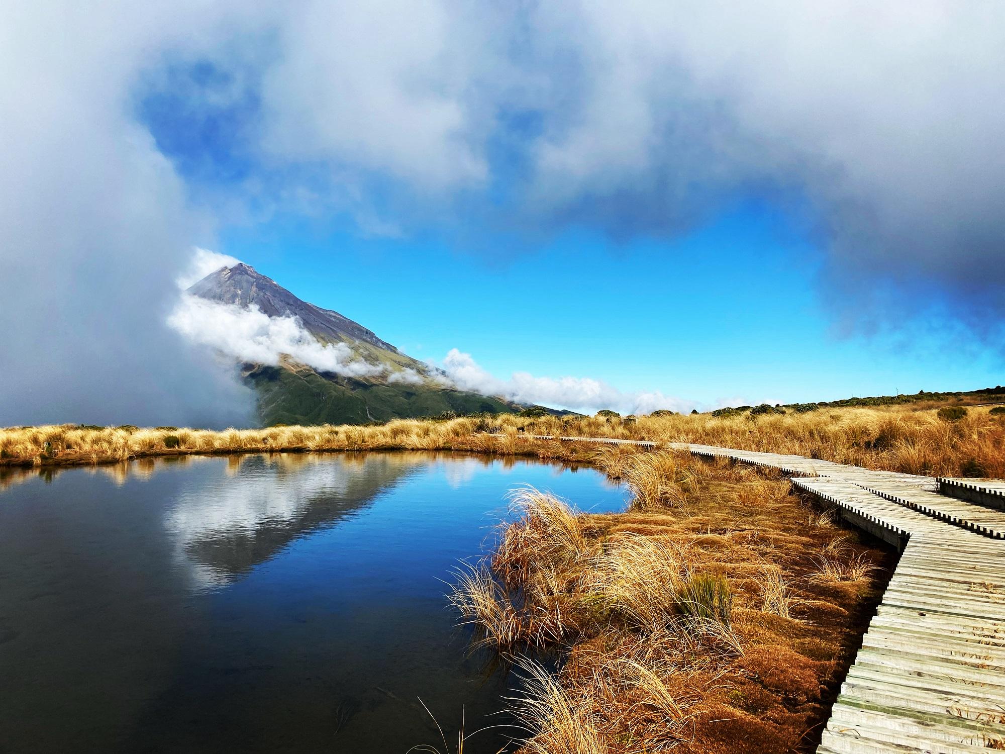 Walking Legends: Taranaki Discovery Tour.