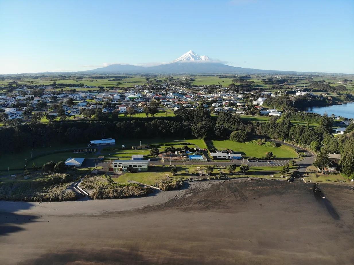Opunake Beach Kiwi Holiday Park