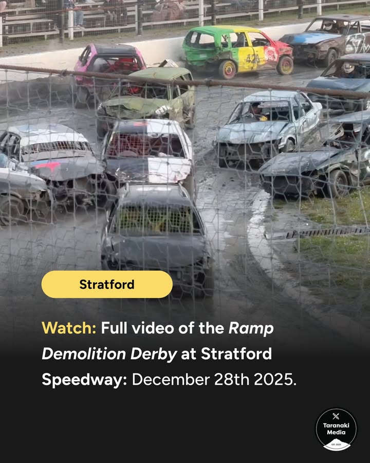 Full video of last night's Demolition Derby at Stratford Speedway linked below 👇