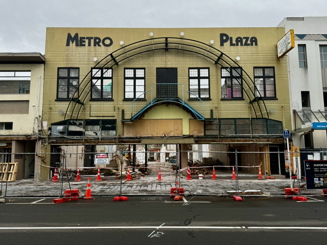 Photos: Metro Plaza demolition underway in New Plymouth CBD