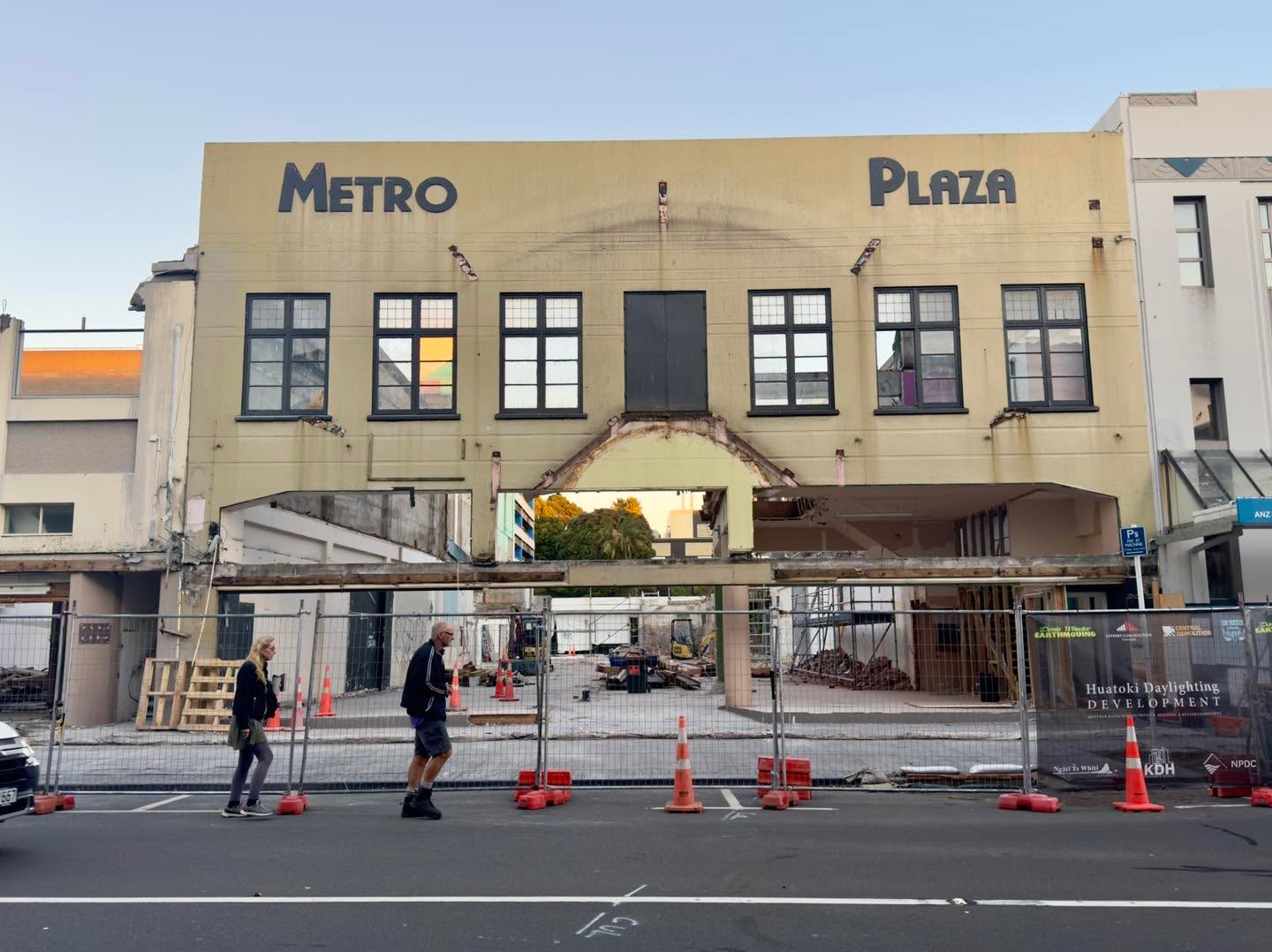 Photos: Metro Plaza facade demolition begins in New Plymouth CBD