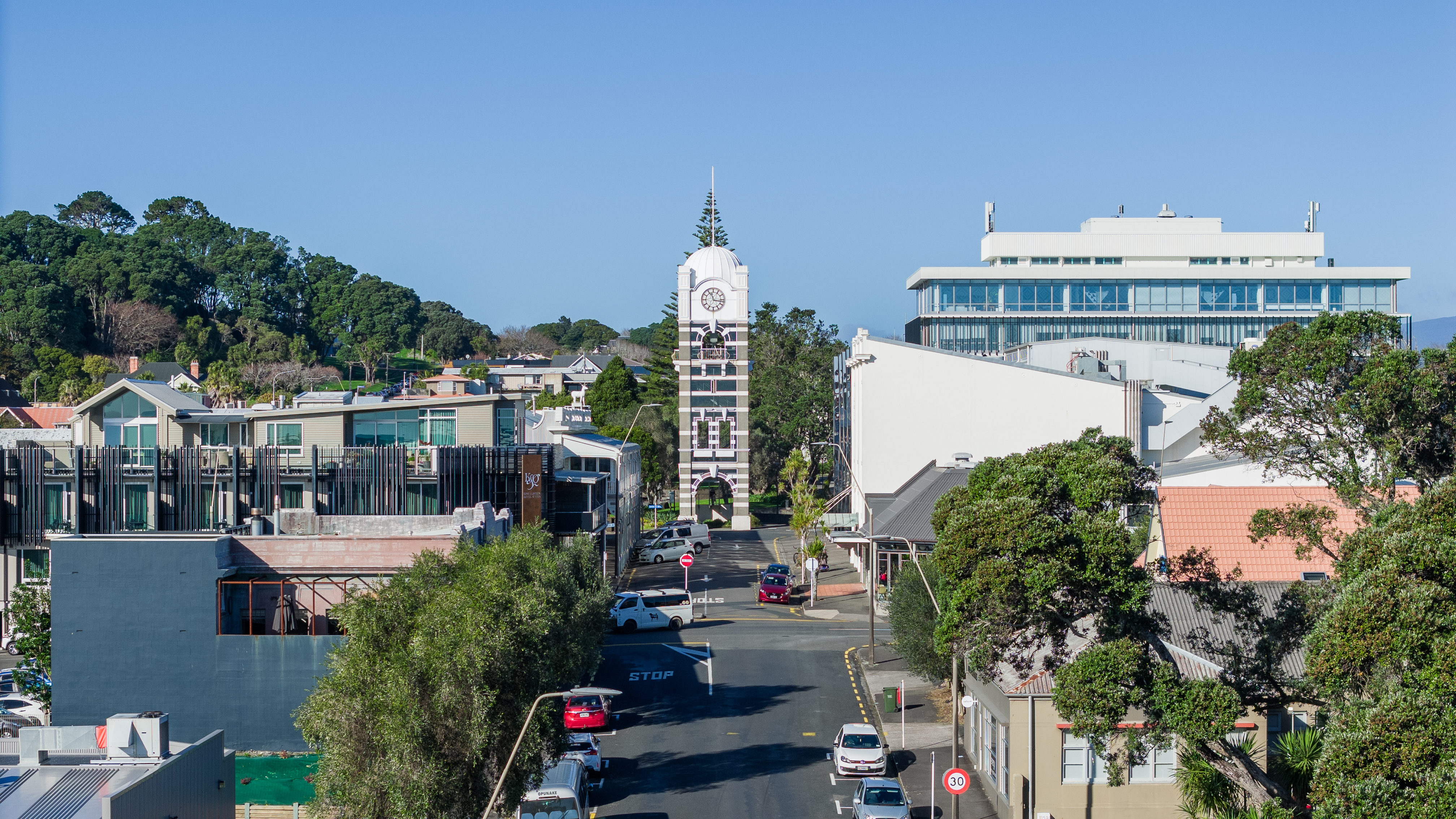 New Plymouth Council Approves $3.5 Million Queen Street Revamp for West End Crossing